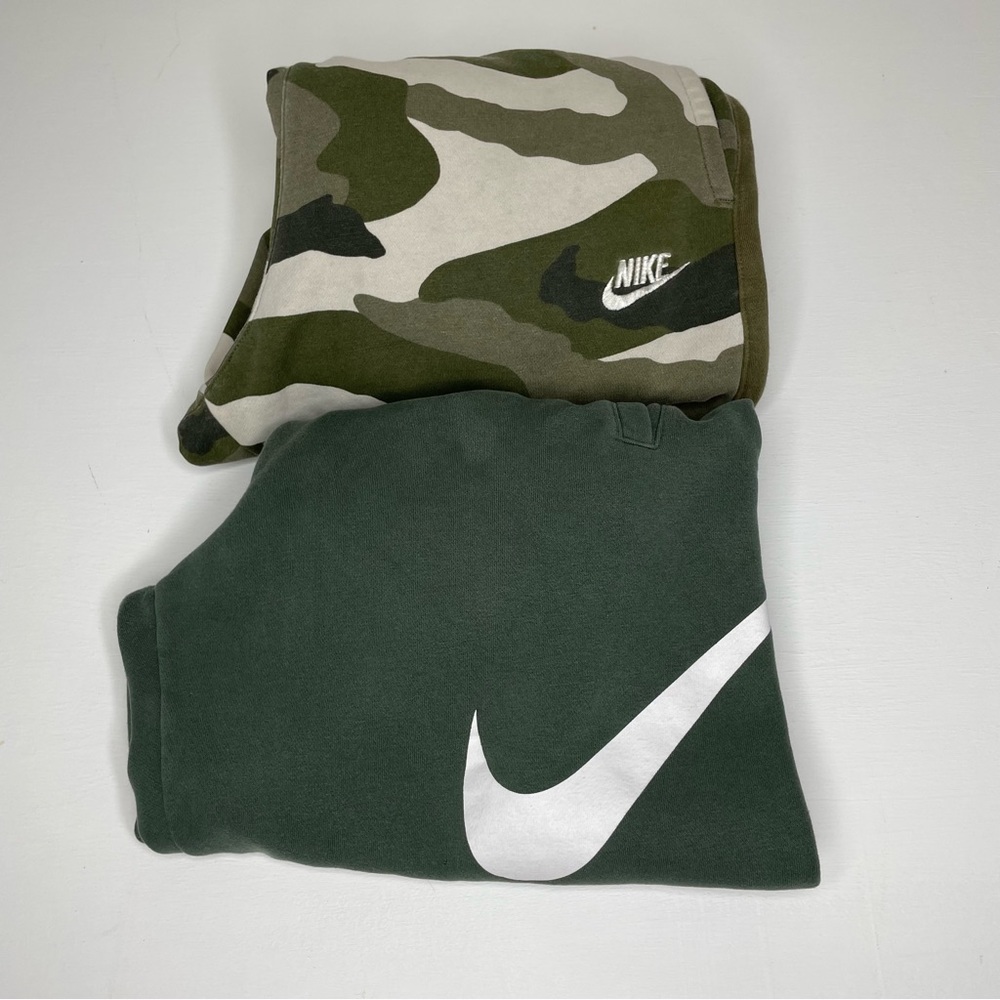 Nike Sweats Shorts & Sweats Youth Medium Green Army